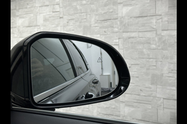 Hyundai Santa Fe 1.6 T-GDI PHEV Premium Plus Sky | Panorama | 360 Camera | ACC | 100% SOH | Krell-Sound | Head-Up | Stoelventilatie | Leder | Memory | Keyless-Entry | Stoelverwarming V+A | Stuurwielverwarming | Alcantara Hemel | Dodehoek | Lane Assist | Full-LED | 19 inch | Carplay | Zonwering | Getint Glas |