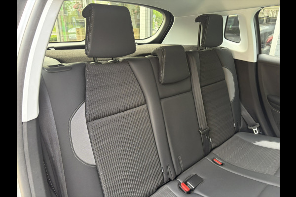 Peugeot 2008 1.2 PureTech Allure 130pk EAT6 !!! Verkocht !!! | Unieke KM-stand | Grip Control | Apple Carplay | Achteruitrijcamera | PDC A