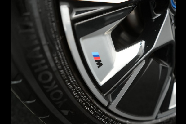 BMW iX3 M Sport High Executive 80 kWh 286pk Dealer O.H | Panodak | Adaptive Cruise | 360 Camera | Head Up | Harman / Kardon | Lederen Sportstoelen Memory & Verwarmd | Blis | Keyless | Pilot Assist | Apple Carplay | Navigatie | Virtual | DAB | 20"L.M |