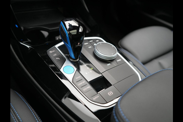 BMW iX3 M Sport High Executive 80 kWh 286pk Dealer O.H | Panodak | Adaptive Cruise | 360 Camera | Head Up | Harman / Kardon | Lederen Sportstoelen Memory & Verwarmd | Blis | Keyless | Pilot Assist | Apple Carplay | Navigatie | Virtual | DAB | 20"L.M |
