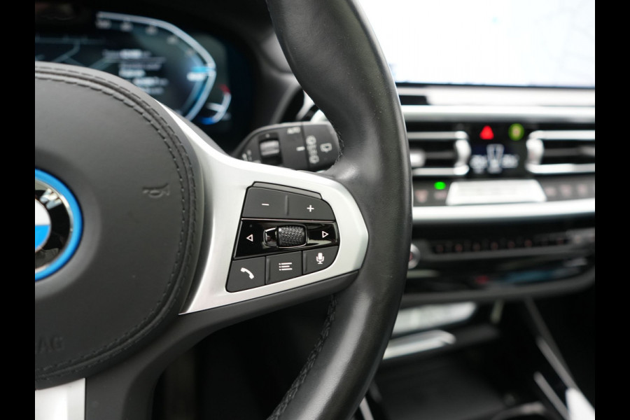 BMW iX3 M Sport High Executive 80 kWh 286pk Dealer O.H | Panodak | Adaptive Cruise | 360 Camera | Head Up | Harman / Kardon | Lederen Sportstoelen Memory & Verwarmd | Blis | Keyless | Pilot Assist | Apple Carplay | Navigatie | Virtual | DAB | 20"L.M |