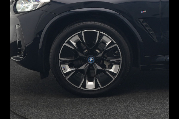 BMW iX3 M Sport High Executive 80 kWh 286pk Dealer O.H | Panodak | Adaptive Cruise | 360 Camera | Head Up | Harman / Kardon | Lederen Sportstoelen Memory & Verwarmd | Blis | Keyless | Pilot Assist | Apple Carplay | Navigatie | Virtual | DAB | 20"L.M |