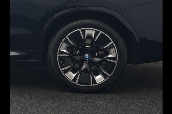 BMW iX3 M Sport High Executive 80 kWh 286pk Dealer O.H | Panodak | Adaptive Cruise | 360 Camera | Head Up | Harman / Kardon | Lederen Sportstoelen Memory & Verwarmd | Blis | Keyless | Pilot Assist | Apple Carplay | Navigatie | Virtual | DAB | 20"L.M |