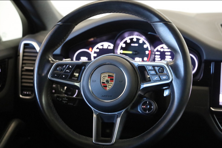 Porsche Cayenne Coupé 3.0 E-Hybrid 462PK NAP Bose, Luchtvering, Trekhaak, Softclose Topstaat Lease v/a €211,- P.M. INRUIL MOGELIJK