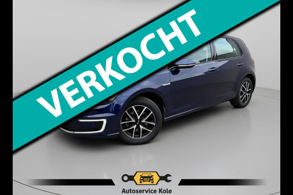 Volkswagen e-Golf * Navigatie * Camera * Led * Allseason banden *