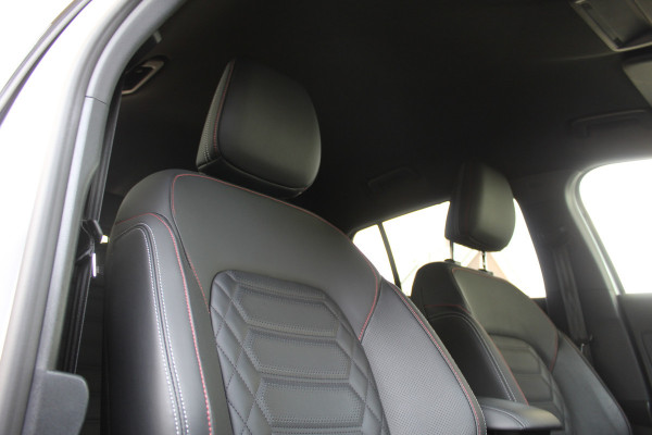 Ford FOCUS Wagon 1.0 EcoBoost Hybrid ST Line X | Leder UNIEK! | Trehaak | Winterpack | Adaptive cruise