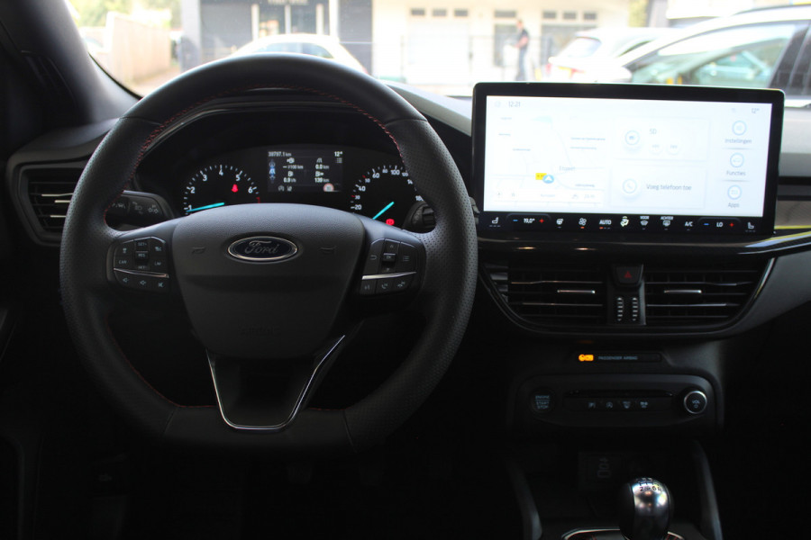 Ford FOCUS Wagon 1.0 EcoBoost Hybrid ST Line X | Head-Up | Adaptieve cruise | Trekhaak | Winterpack