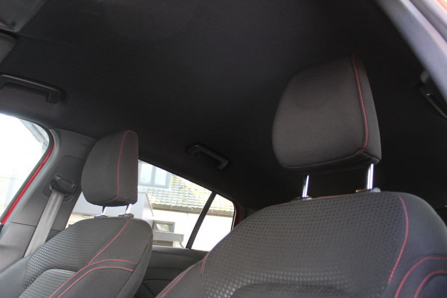 Ford FOCUS Wagon 1.0 EcoBoost Hybrid ST Line X | Head-Up | Adaptieve cruise | Trekhaak | Winterpack