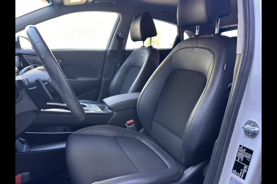 Hyundai Kona EV Fashion 64 kWh | SOH: 96,7% | Lage kmstand | 3 Fase | Warmtepomp | Blindspot |