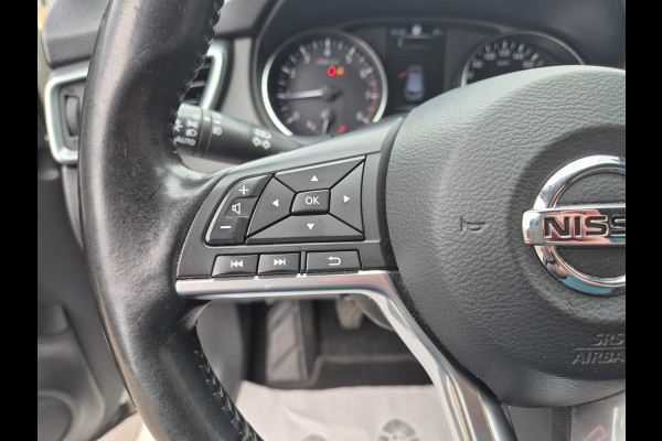 Nissan QASHQAI 1.2 N-Connecta Pano, Trekhaak, Camera, NAP