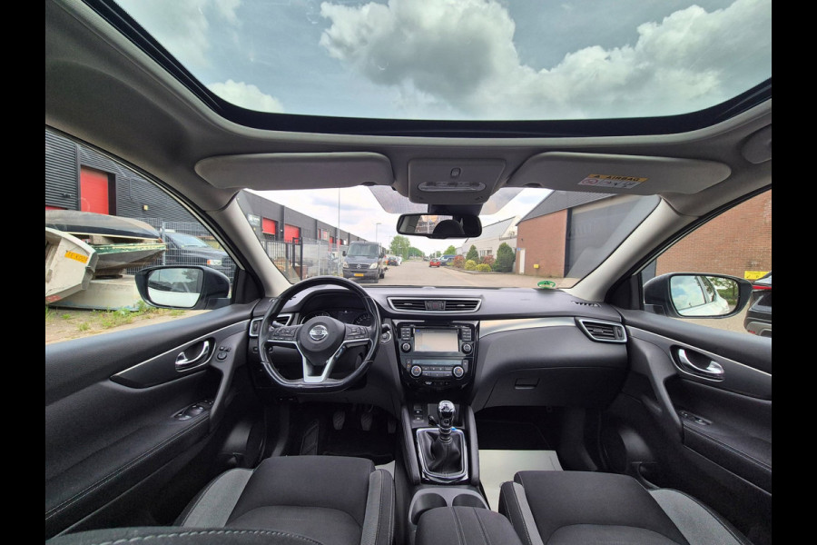 Nissan QASHQAI 1.2 N-Connecta Pano, Trekhaak, Camera, NAP