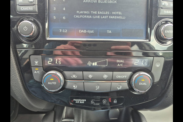 Nissan QASHQAI 1.2 N-Connecta Pano, Trekhaak, Camera, NAP