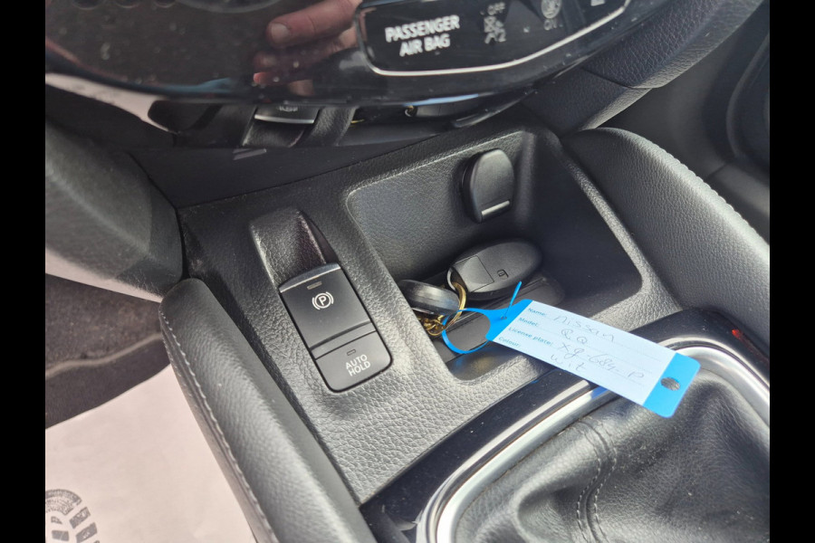 Nissan QASHQAI 1.2 N-Connecta Pano, Trekhaak, Camera, NAP