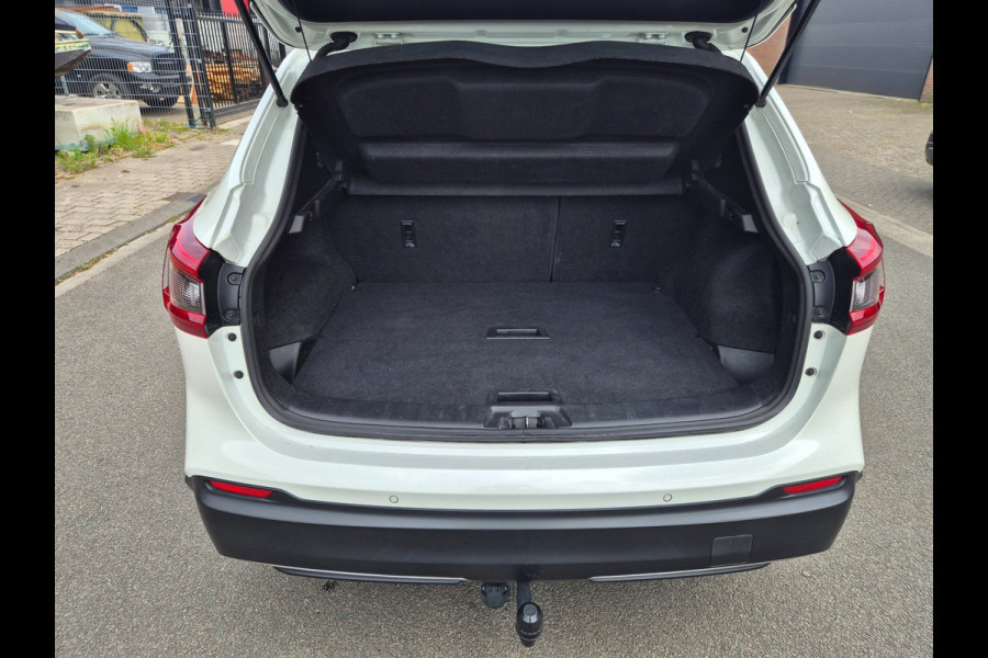 Nissan QASHQAI 1.2 N-Connecta Pano, Trekhaak, Camera, NAP