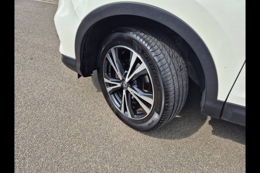 Nissan QASHQAI 1.2 N-Connecta Pano, Trekhaak, Camera, NAP