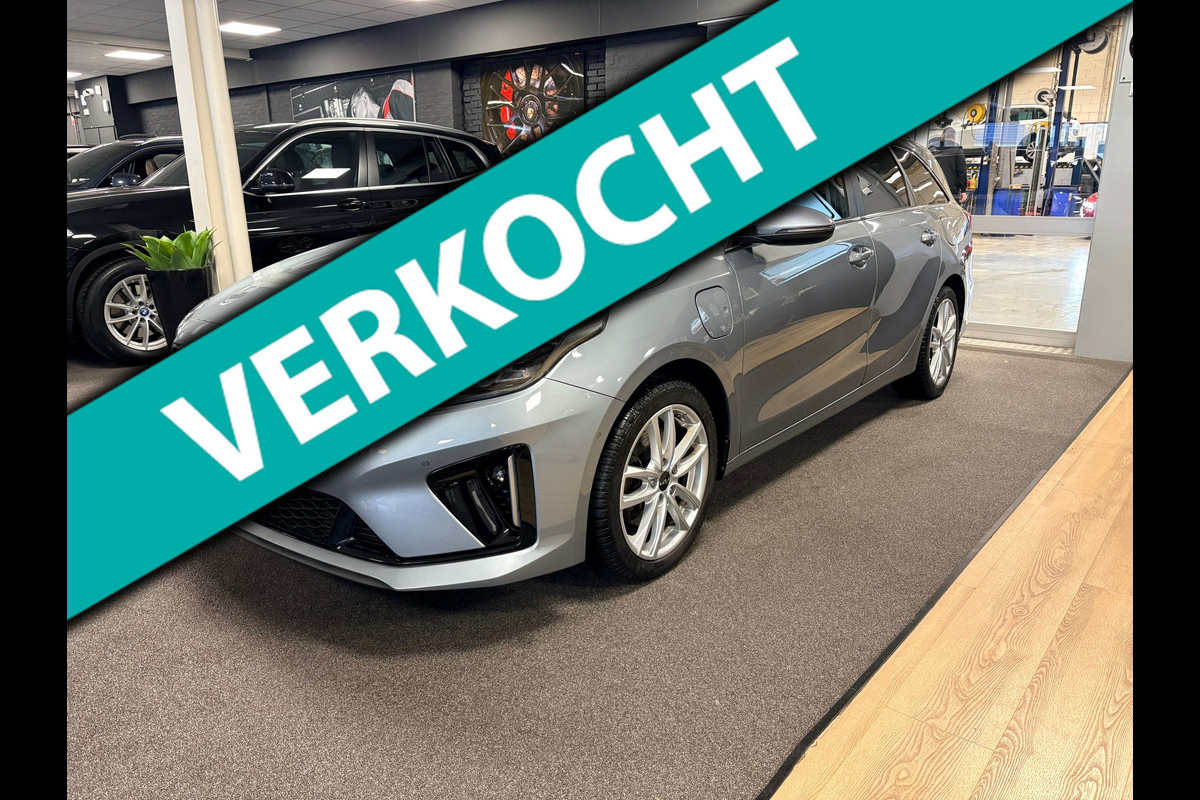 Kia Ceed Sportswagon 1.6 GDI PHEV ExecutiveLine / leder / panorama-dak / camera / stoel en stuur verwarming /trekhaak