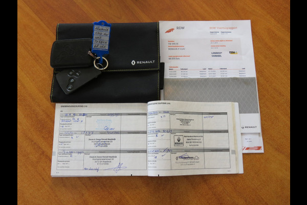 Renault Clio Estate 0.9 TCe Limited | DEALER ONDERHOUDEN | NAVI | CRUISE CONTROL | PARKEERSENSORS | DAB |