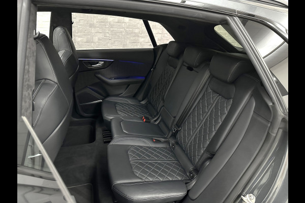 Audi Q8 60e 462PK Competition Plus | RS-Seats | Carbon | B&O | 360 Camera | ACC | Panorama | Valcona Leder | 23" Audi Sport | Luchtvering | Keyless-Entry | Tour-Pakket | Lane & Side assist | Bovag Garantie.