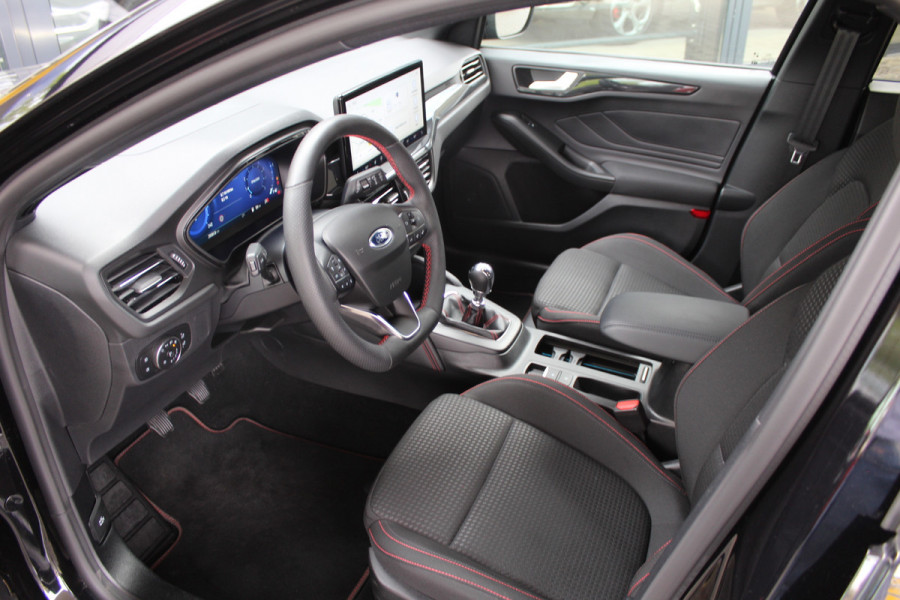 Ford FOCUS Wagon 1.0 EcoBoost Hybrid ST Line X | Winterpack | Adaptive cruise | Trekhaak | Camera