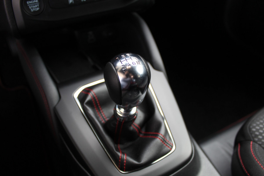 Ford FOCUS Wagon 1.0 EcoBoost Hybrid ST Line X | Winterpack | Adaptive cruise | Trekhaak | Camera