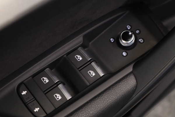 Audi Q5 50 TFSI e quattro S edition B&O Verw Achterbank ACC PDC
