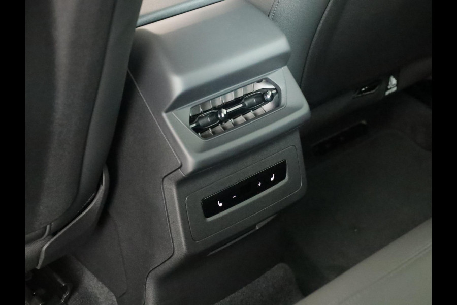 Audi Q6 e-tron Advanced edition perf 306pk 100Kwh | Tech plus | Sportstoel zwart leder-kunstl | Volledig in carrosseriekleur | Omgevingscamera's |