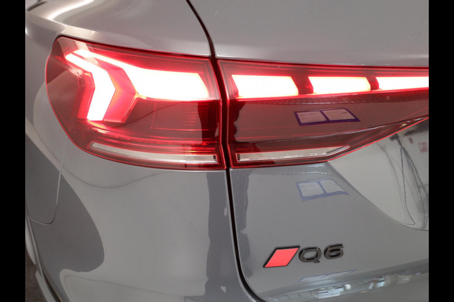 Audi Q6 e-tron Advanced edition perf 306pk 100Kwh | Tech plus | Sportstoel zwart leder-kunstl | Volledig in carrosseriekleur | Omgevingscamera's |