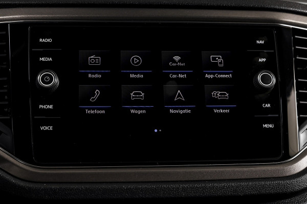 Volkswagen T-Roc 1.5 TSI 150 PK Style - Automaat | Adapt. Cruise | PDC | Camera | NAV+App. Connect | ECC | Afn. Trekhaak | LM 17" |