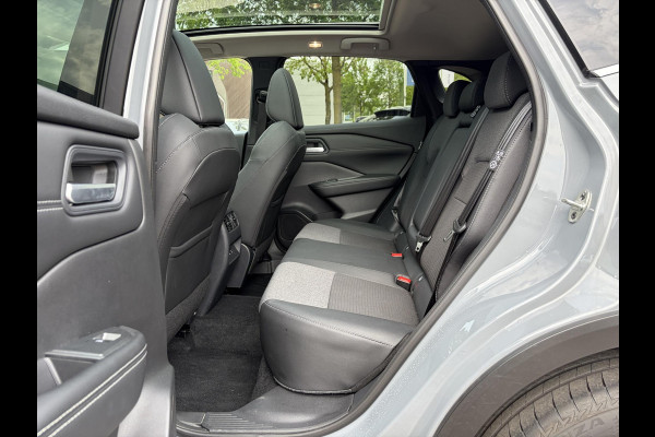 Nissan QASHQAI 1.3 MHEV Xtronic N-Connecta FABRIEKSGARANTIE| STOEL + STUURVERWARMING| VOORRUITVERWARMING| ELEKTRISCHE ACHTERKLEP| HEAD-UP DISPLAY| PANORAMADAK| ADAPTIVE CRUISE CONTROL| DODE HOEK SENSOR| 360 CAMERA|
