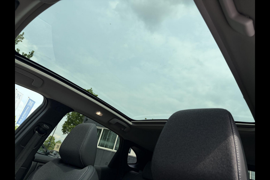 Nissan QASHQAI 1.3 MHEV Xtronic N-Connecta FABRIEKSGARANTIE| STOEL + STUURVERWARMING| VOORRUITVERWARMING| ELEKTRISCHE ACHTERKLEP| HEAD-UP DISPLAY| PANORAMADAK| ADAPTIVE CRUISE CONTROL| DODE HOEK SENSOR| 360 CAMERA|