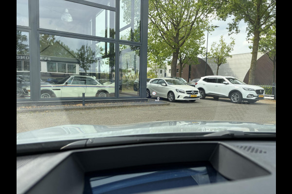 Nissan QASHQAI 1.3 MHEV Xtronic N-Connecta FABRIEKSGARANTIE| STOEL + STUURVERWARMING| VOORRUITVERWARMING| ELEKTRISCHE ACHTERKLEP| HEAD-UP DISPLAY| PANORAMADAK| ADAPTIVE CRUISE CONTROL| DODE HOEK SENSOR| 360 CAMERA|