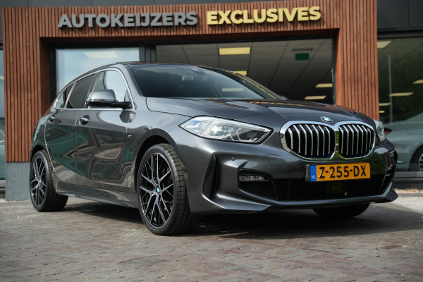 BMW 1-serie 118i High Executive M Pakket Panoramadak Cruise Stoelverw. LED 19''LM