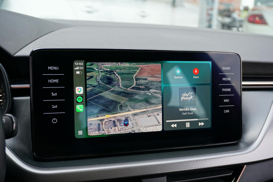 Škoda SCALA 1.0 TSI Business Edition + TREKHAAK / STOELVERWARMING / CAMERA