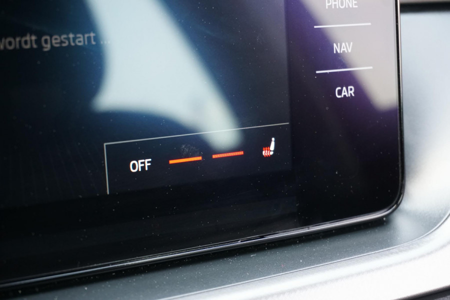 Škoda SCALA 1.0 TSI Business Edition + TREKHAAK / STOELVERWARMING / CAMERA