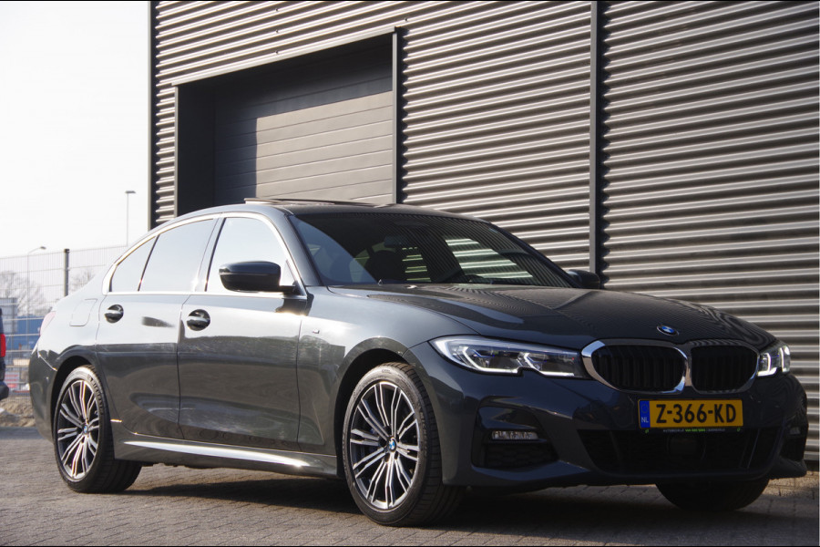 BMW 3-serie 330e M-SPORT SCHUIFDAK, INDIVIDUAL LEDER, LASER, HUD, HARMAN/KARDON, ADAPT. CRUISE, SPORTSTOELEN, DRAVIT GRAU