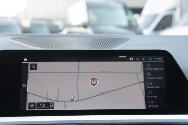 BMW 3-serie 330e M-SPORT SCHUIFDAK, INDIVIDUAL LEDER, LASER, HUD, HARMAN/KARDON, ADAPT. CRUISE, SPORTSTOELEN, DRAVIT GRAU