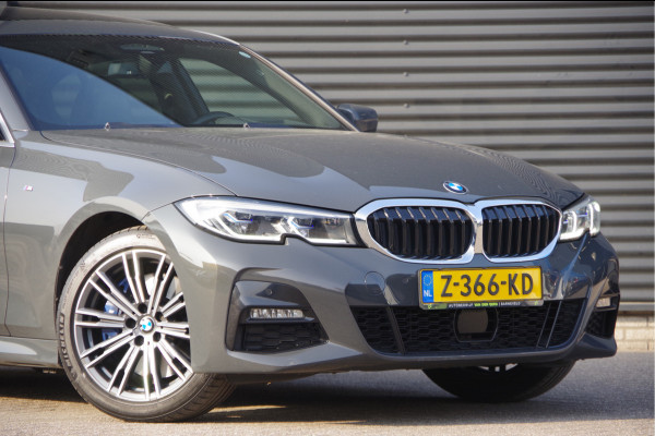 BMW 3-serie 330e M-SPORT SCHUIFDAK, INDIVIDUAL LEDER, LASER, HUD, HARMAN/KARDON, ADAPT. CRUISE, SPORTSTOELEN, DRAVIT GRAU
