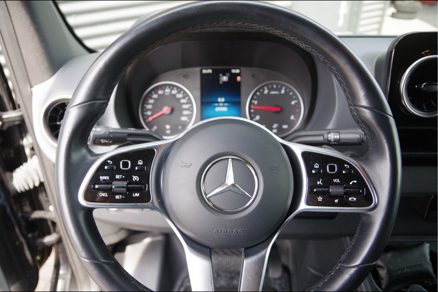 Mercedes-Benz Sprinter 319 3.0 CDI L2H2 AUT. LED, 3.5T TREKHAAK, MBUX 10'', STANDKACHEL, CAMERA, NAVI, CRUISE