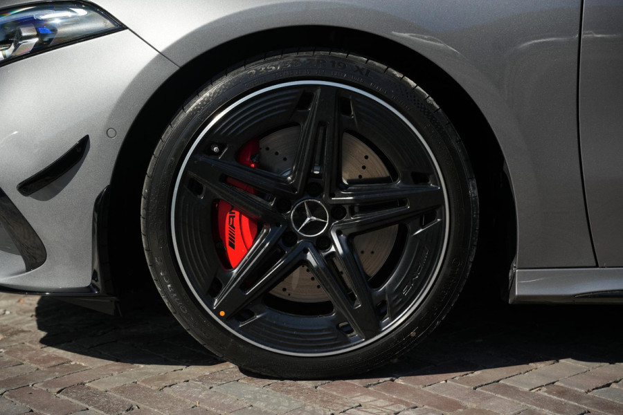 Mercedes-Benz A-Klasse AMG 35 4MATIC Aero Pack Burmester WideScreen Facelift