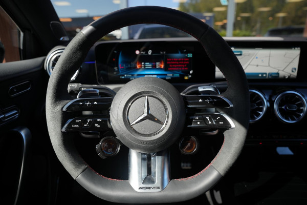 Mercedes-Benz A-Klasse AMG 35 4MATIC Aero Pack Burmester WideScreen Facelift