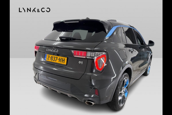 Lynk & Co 01 1.5 PHEV 262PK Stuur/Stoelverw. Zwarte hemel Plug-in 360°Cam Carplay