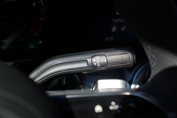 Mercedes-Benz GLA 200 AMG Line Panoramadak Adapt. Cruise AMG Pakket Ambient Wide Screen
