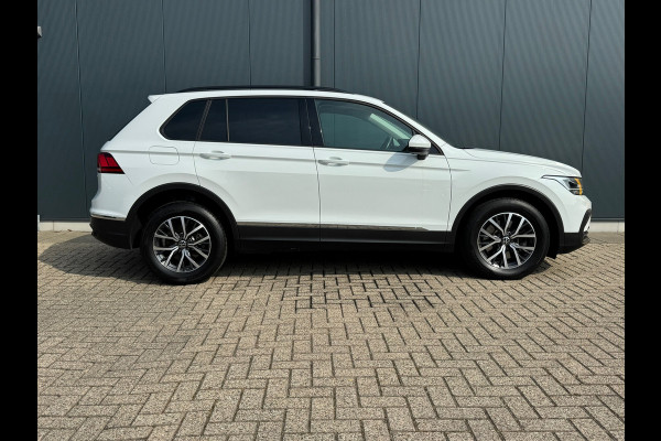 Volkswagen Tiguan 1.4 TSI eHybrid Life * Navigatie * Stoelverwarming * Virtual Cockpit * Adaptieve Cruise Control *
