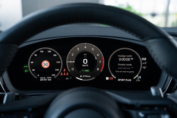 Porsche Cayenne Coupé 3.0 E-Hybrid - Origineel NL | Sport Chrono + | Panorama | Memory | 360 Camera