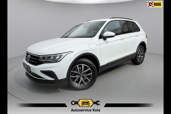 Volkswagen Tiguan 1.4 TSI eHybrid Life * Navigatie * Stoelverwarming * Virtual Cockpit * Adaptieve Cruise Control *