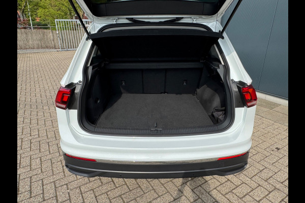 Volkswagen Tiguan 1.4 TSI eHybrid Life * Navigatie * Stoelverwarming * Virtual Cockpit * Adaptieve Cruise Control *
