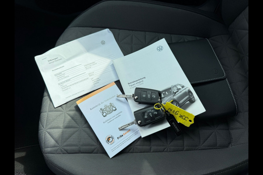Volkswagen Tiguan 1.4 TSI eHybrid Life * Navigatie * Stoelverwarming * Virtual Cockpit * Adaptieve Cruise Control *