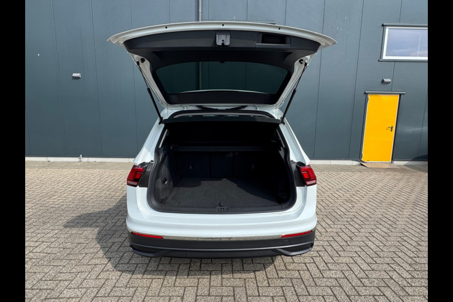 Volkswagen Tiguan 1.4 TSI eHybrid Life * Navigatie * Stoelverwarming * Virtual Cockpit * Adaptieve Cruise Control *