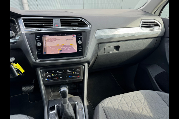 Volkswagen Tiguan 1.4 TSI eHybrid Life * Navigatie * Stoelverwarming * Virtual Cockpit * Adaptieve Cruise Control *