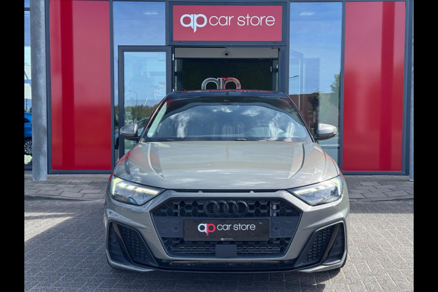 Audi A1 Sportback 40 TFSI 3 x S Line Pro Line S | LED | Camera | Parksens |Carplay | Two Tone